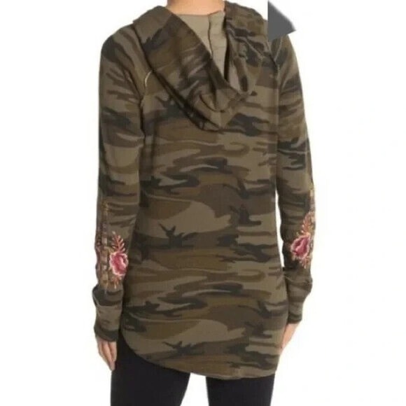 Johnny Was Thermal Waffle Knit Embroidered Camo Hoodie Pullover Green Size Small - Picture 4 of 11